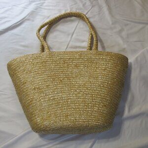 Large zippered straw bag – natural